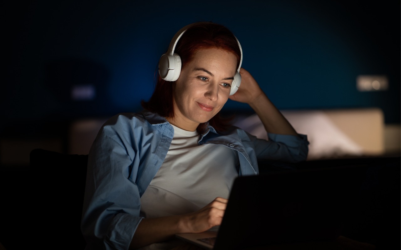 Try macOS 26.2’s Edge Light for Low-Light Video Calls